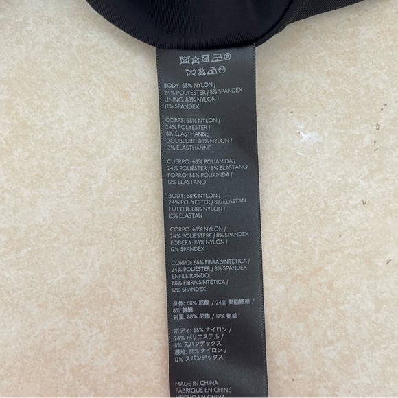 Saylor x Anthropologie Rebecca Velvet Floral Burnout V-neck Romper  37210 - Picture 8 of 10